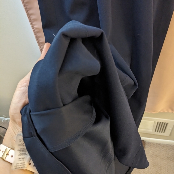 Calvin Klein Sequined-Sleeve V-Back Gown in Black Size 8 - Picture 12 of 12